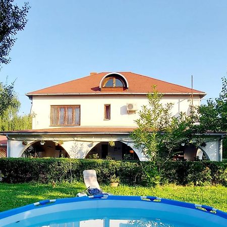 Guest House Marketti Vynohradiv Esterno foto