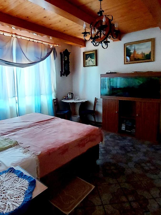 Guest House Marketti Vynohradiv Esterno foto