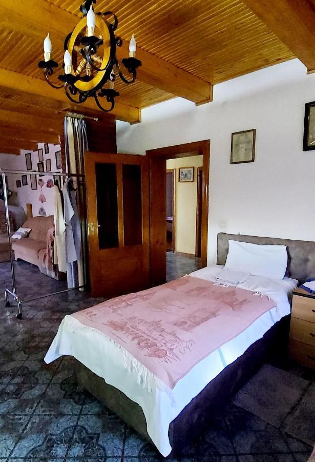 Guest House Marketti Vynohradiv Esterno foto