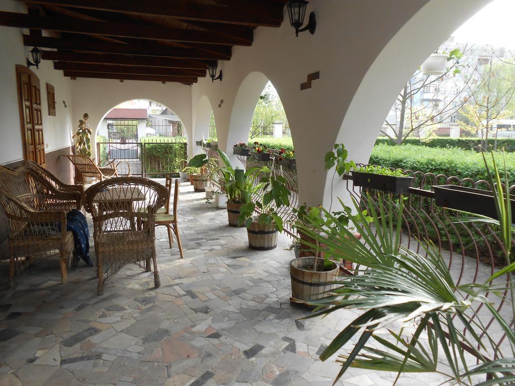 Guest House Marketti Vynohradiv Esterno foto